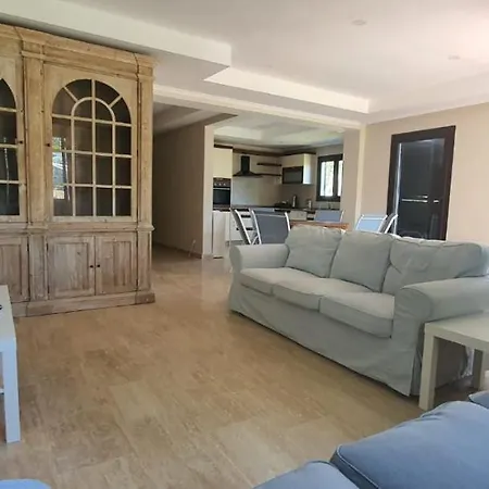 Dreamy Villa With Shared Pool In Antalya