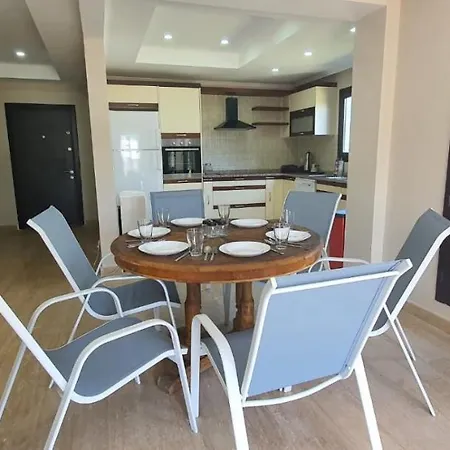 Villa Dreamy Villa With Shared Pool In Antalya *